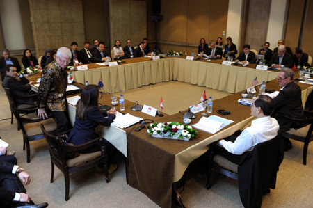 เวียดนามเข้าร่วมการประชุมรัฐมนตรีต่างประเทศและพาณิชย์APEC